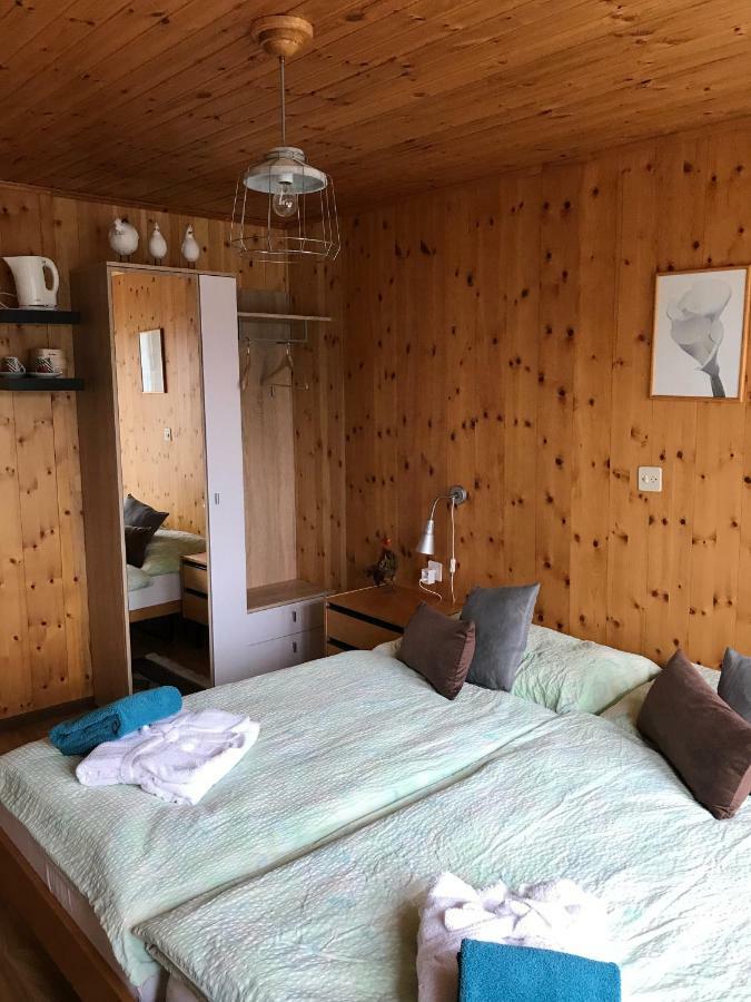 Hotel Restaurant Emshorn Oberems Екстериор снимка