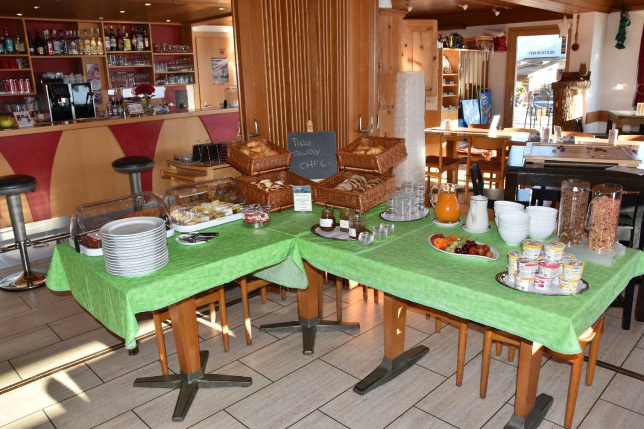 Hotel Restaurant Emshorn Oberems Екстериор снимка
